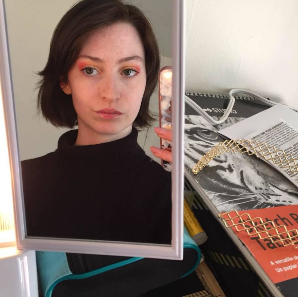 Meet your Posher, Alicia